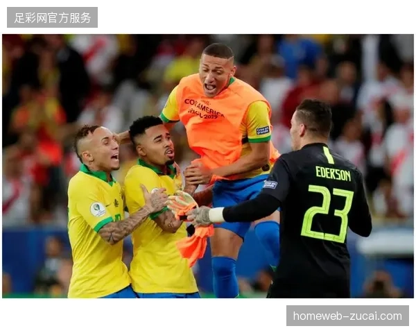 巴西队确认右后卫Wesley因伤退出，紧急征召中场球员Ederson，防线轮换面临新考验